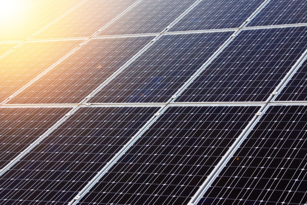 Avanzalia aboga por la energía sostenible apostando por la energía 100% solar